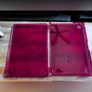 New in Package Never Used Speck MacBook Pro Case 2012